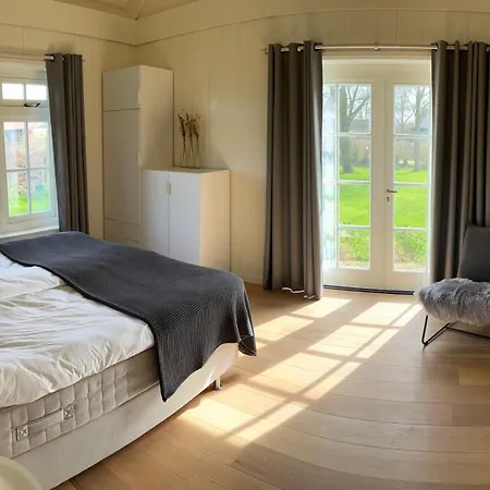 Nieuwland Holiday home