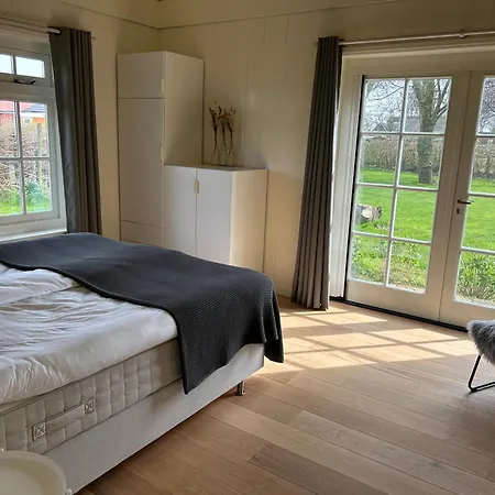 Nieuwland Holiday home *