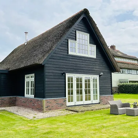 Nieuwland Holiday home *